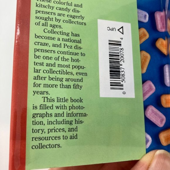 3/$25! PEZ: A LITTLE COLLECTIBLE BOOK - Picture 6 of 9